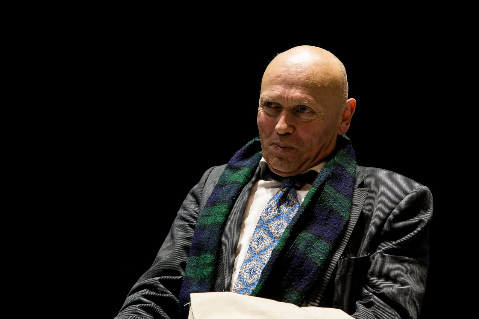 Theater: Von Glanz und Abstieg 