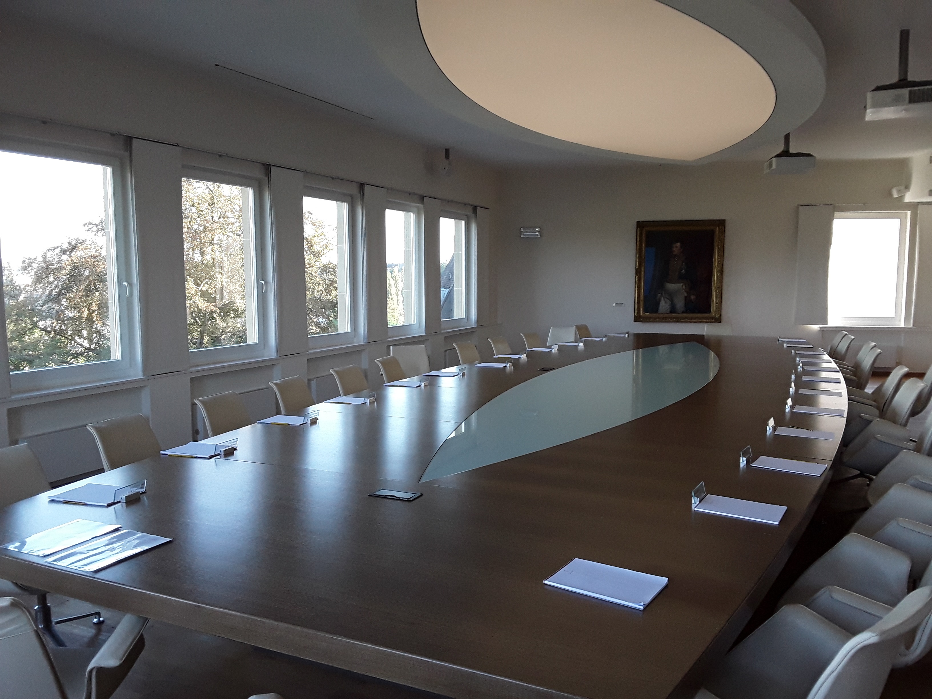 Conseil d’État: « Vous permettez, messieurs ? »