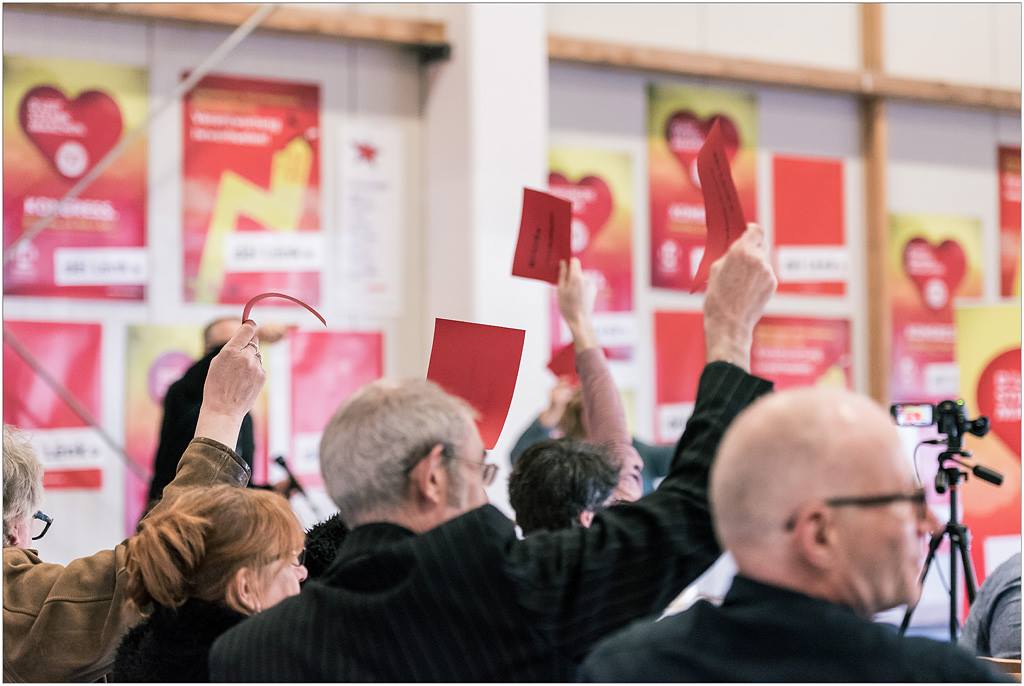 Populisme de gauche (2/2)  : Les « gens » et  l’« oligarchie »