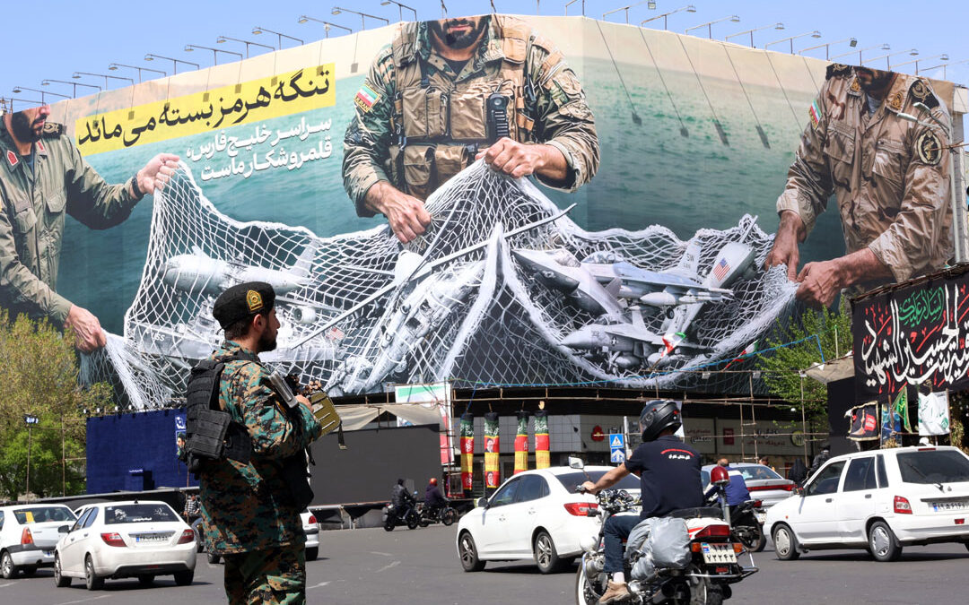 Iran: Die Macht kommt aus den Gewehrläufen