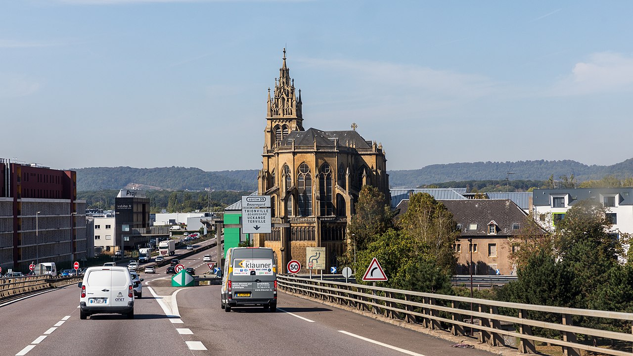 église Saint-Joseph-et-Saint-Louis de Beauregard, Thionville, Autoroute A31